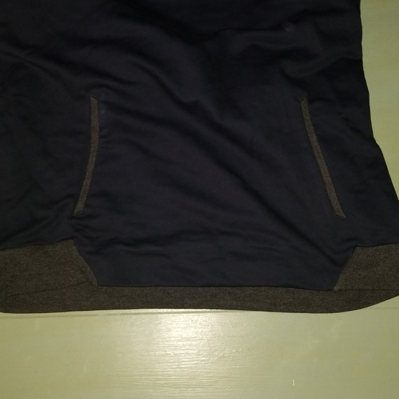 The North Face pocketed Crew Sweatshirt XXL - Picture 3 of 4